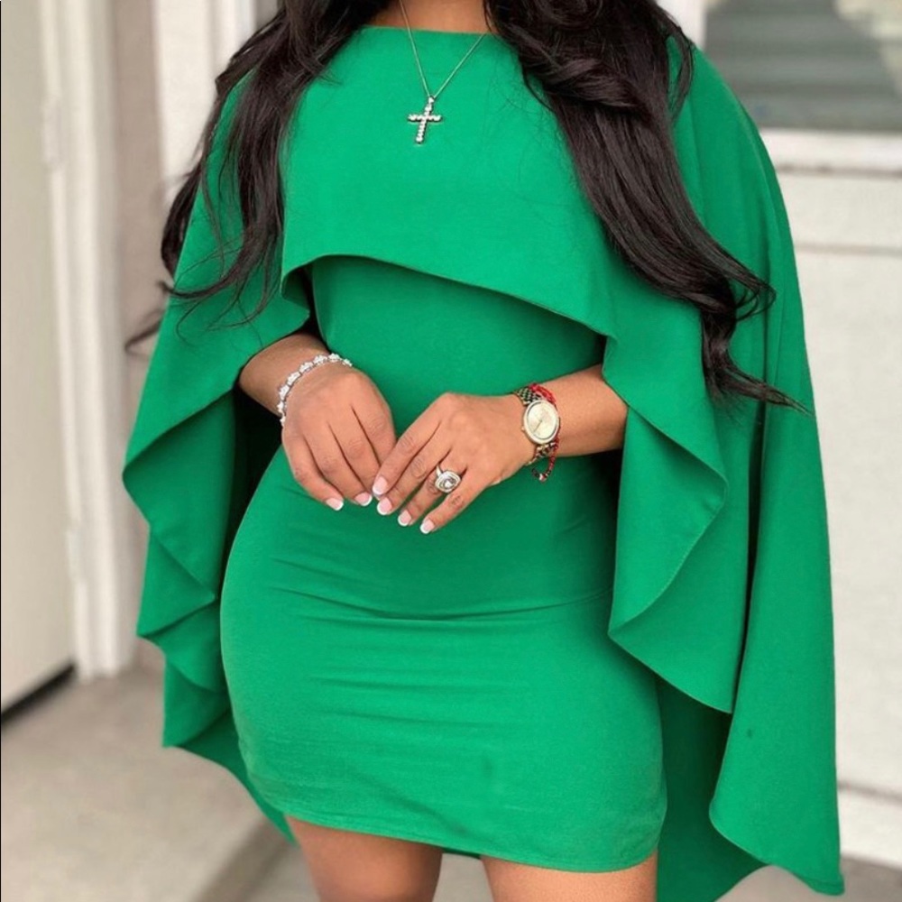 NWOT ~ Green Cape Dress Size M